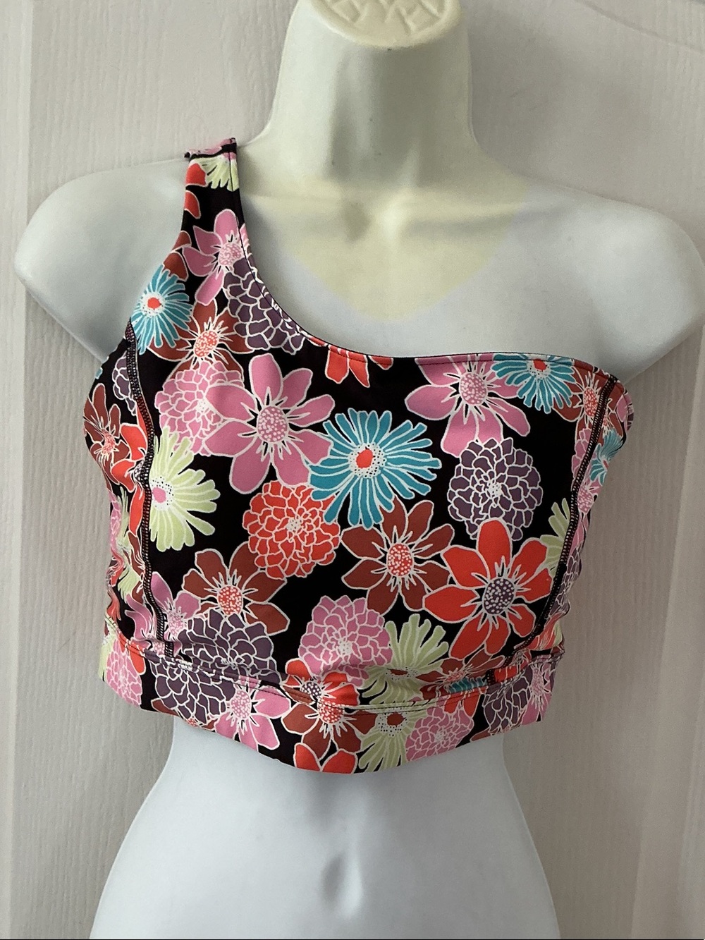 One-Shoulder Floral Crop Top - Black Multi